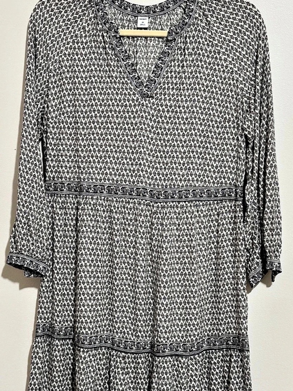 Old Navy Floral Tiered Midi Dress White & Black Size XS